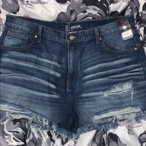 Ripped denim mom shorts